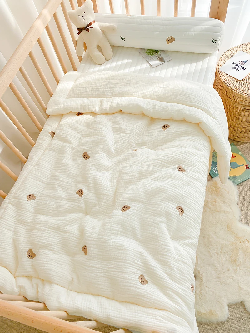 Cartoon Bear Cream Toddler Quilt - Pure Cotton Baby Blanket for Warmth in Four Seasons - Newborn Swaddle, Wrapped Bedding 1X1.2M